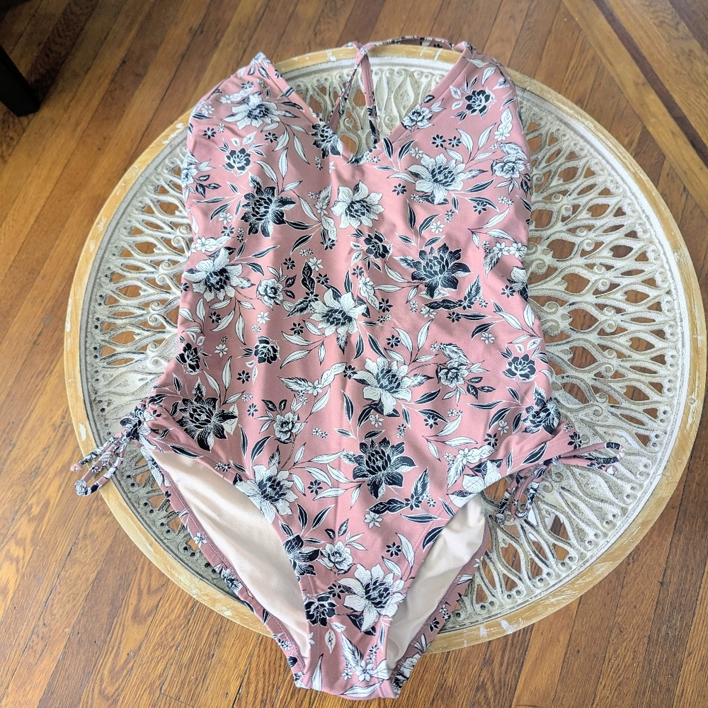 Kona Sol Pink, Black and White  One Piece Swimsuit Size L